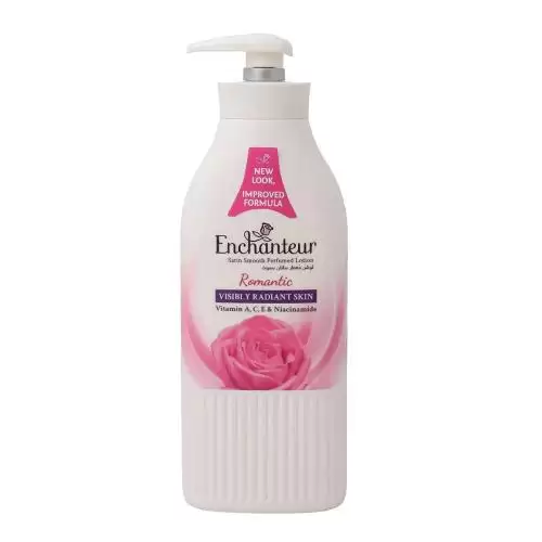 لوشن الجسم المعطر ساتان سموث رومانتيك برائحة الورد والفل بخلاصة فيتامينات A وC وE ونياسيناميد من إنشانتور – 400 مل